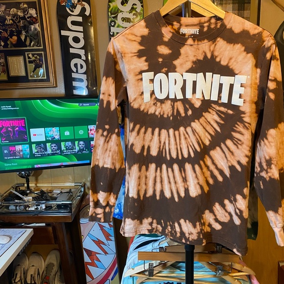 Fortnite custom long sleeve reverse dye sprial - Picture 5 of 5